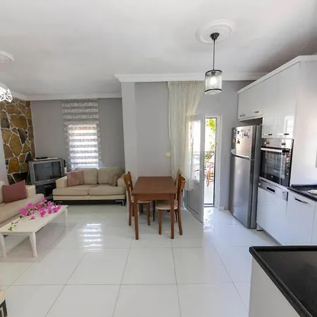 Lovely House With Astonishing View In Gumusluk, Bodrum דירה *